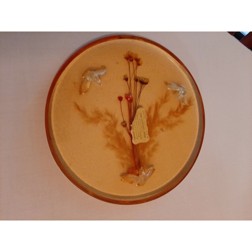 Beautiful Vintage Lucite Trivet Dried Flowers Feet made of Plastic Birds   1969